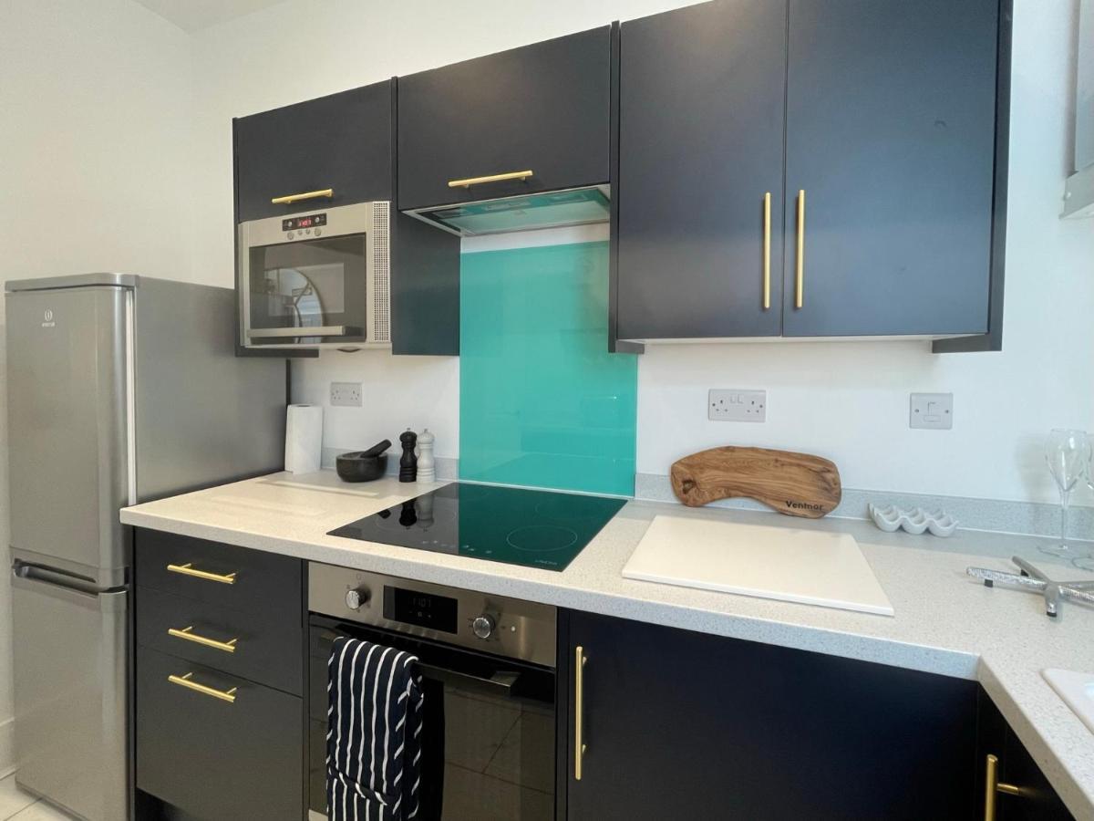 Top Deck - Fresh, Stylish Seaside Apartment Вентнор Экстерьер фото